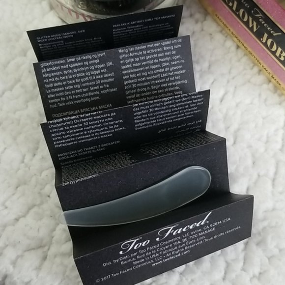 🆕Too Faced "Glow Job" Radiance Boosting Face Mask - Picture 9 of 15
